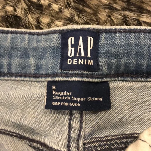 Gap Denim - Picture 8 of 9